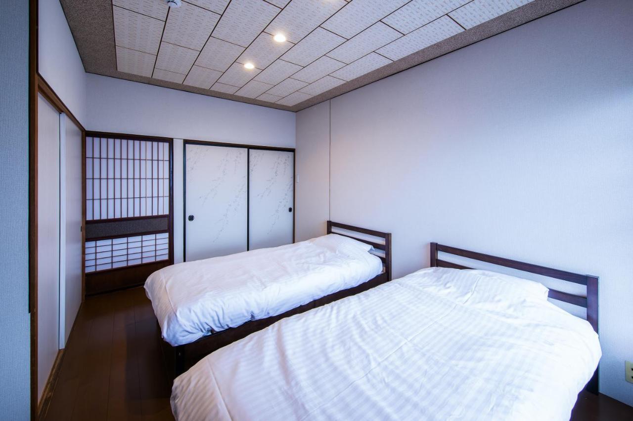Manabi-Stay Takayama モダンな蔵ダイニングと半露天風呂付き古民家一棟貸切ホテル Exteriér fotografie